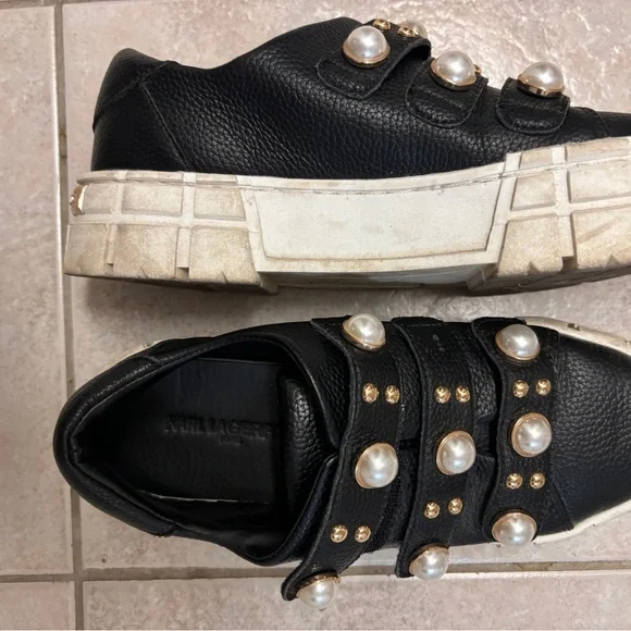 KarlLagerfeld Black Sneakers with Pearl and Gold Details - Picture 2 of 3